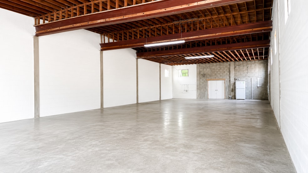 More Photos Of 5930 NE 2nd Ave, Miami Storefront For Lease