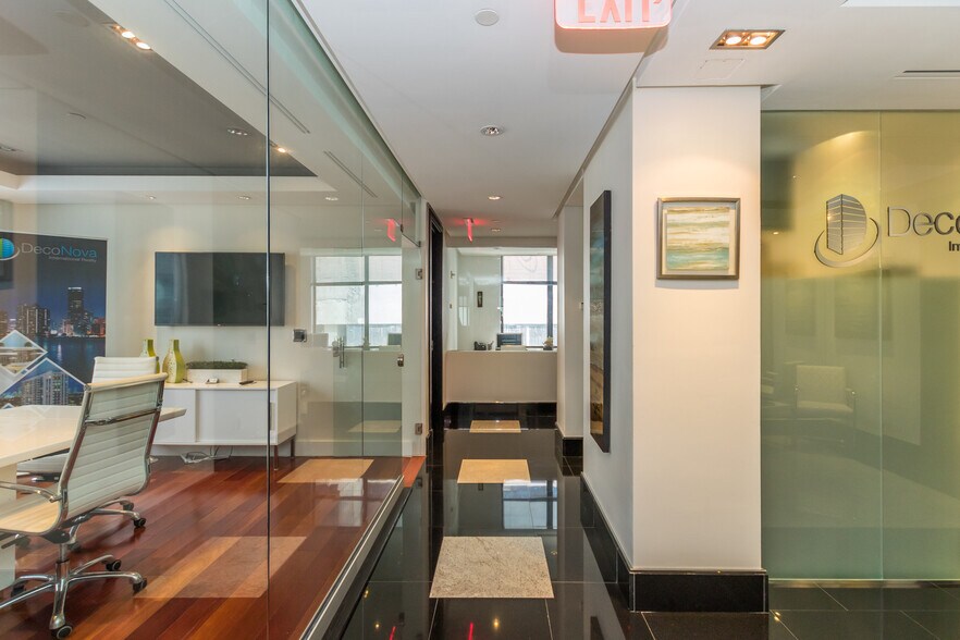More Photos Of 1000 Brickell Ave, Miami Office For Sale