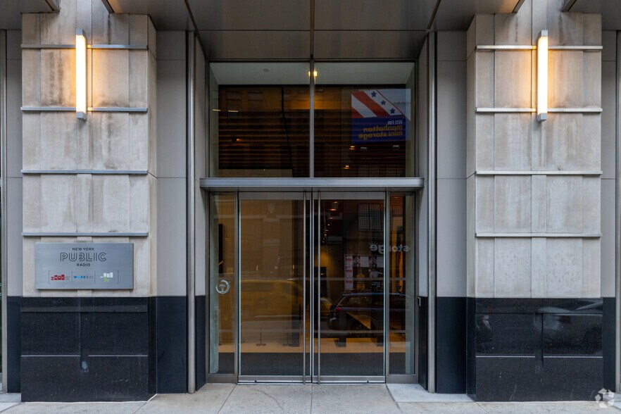 More Photos Of 160-170 Varick St, New York Office For Lease