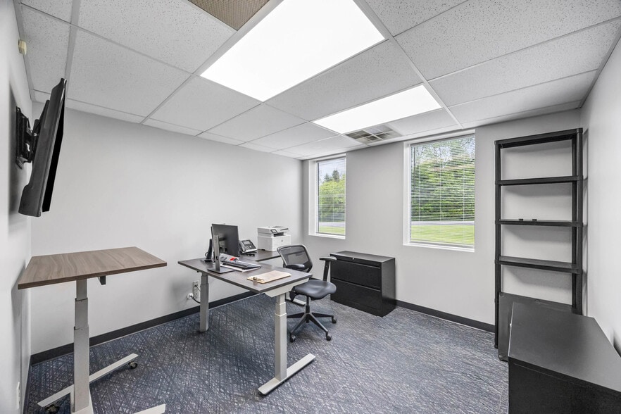 More Photos Of 80 Davis Pky, Clyde Warehouse For Sale