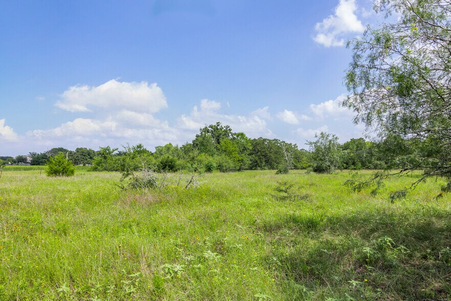 More Photos Of 11480 N Dowling Rd, College Station Land For Sale