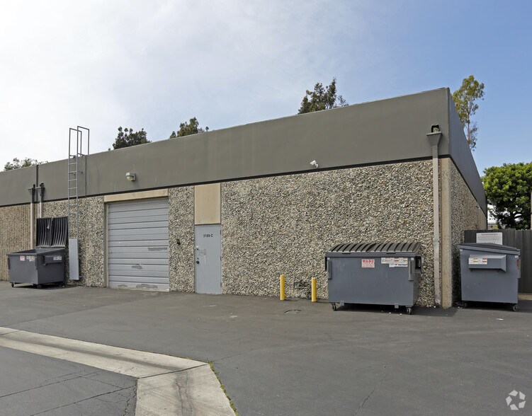 More Photos Of 3189 Airway Ave, Costa Mesa Light Manufacturing For Lease