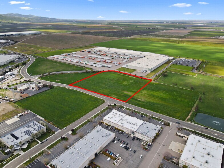 More Photos Of Keystone Pacific Parkway, Patterson Land For Sale