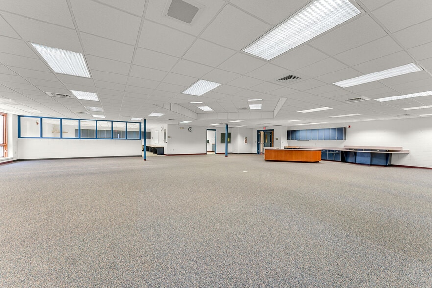 More Photos Of S5864 State Highway 23, Loganville Light Distribution For Sale