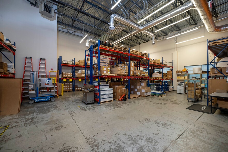 More Photos Of 654 Richland Hills Dr, San Antonio Light Distribution For Lease