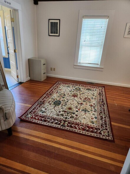 More Photos Of 325 S 5th St, Klamath Falls Medical For Sale