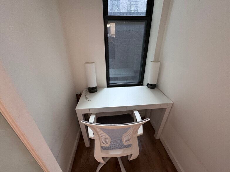 More Photos Of 222 Livingston St, Brooklyn Office Residential For Lease