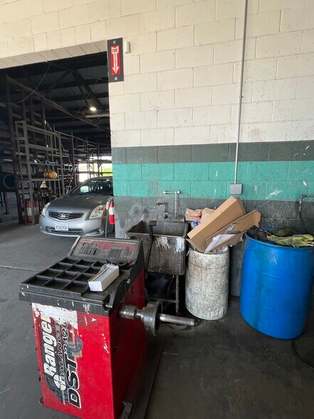 More Photos Of 1040 High St, Atwater Auto Repair For Lease