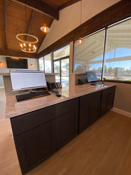 More Photos Of 1200 N H St, Lompoc Hotel For Sale