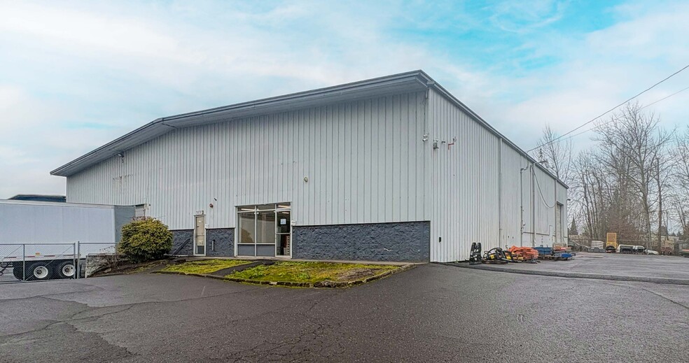 Primary Photo Of 2523 NE Argyle St, Portland Warehouse For Lease