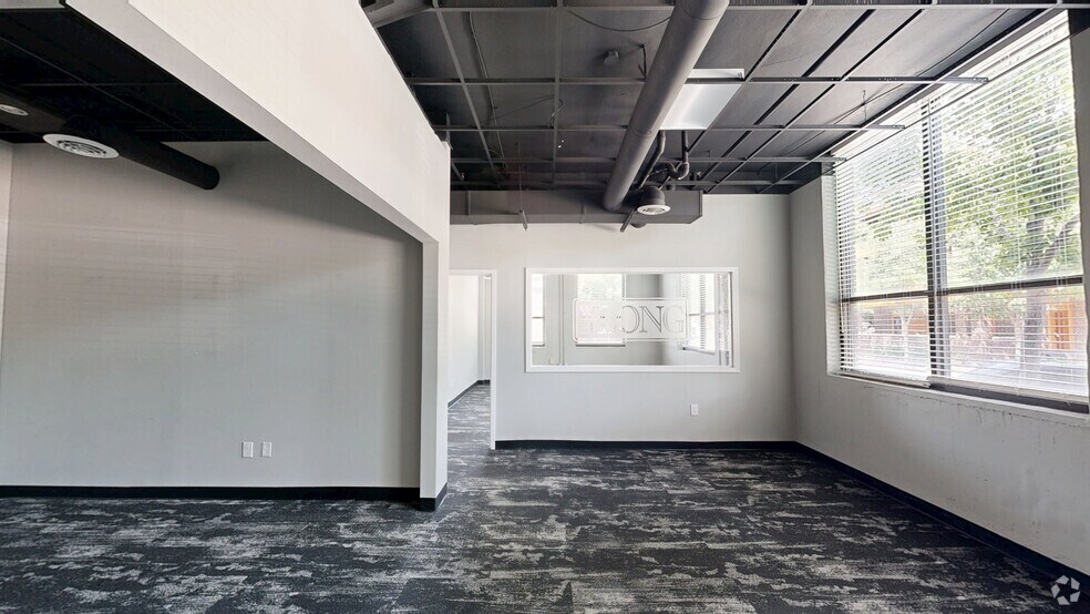 Primary Photo Of 300 N 5th St, Lafayette Apartments For Lease