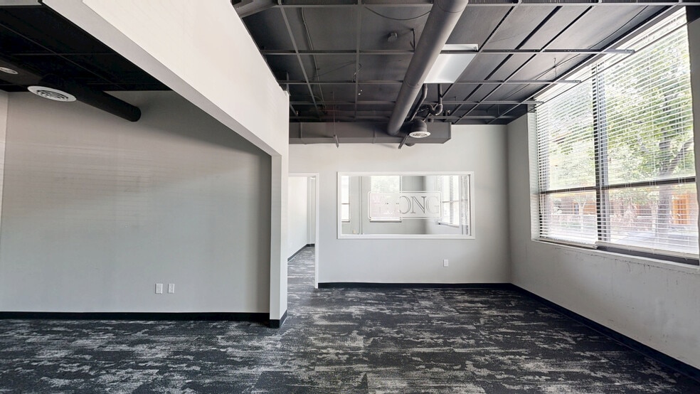 Primary Photo Of 300 N 5th St, Lafayette Apartments For Lease