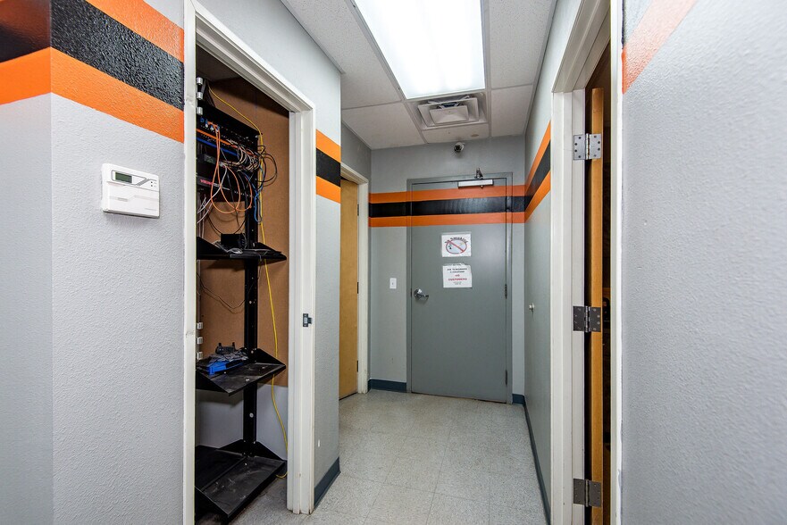 More Photos Of 2106 Highway 95, Bullhead City Auto Dealership For Sale