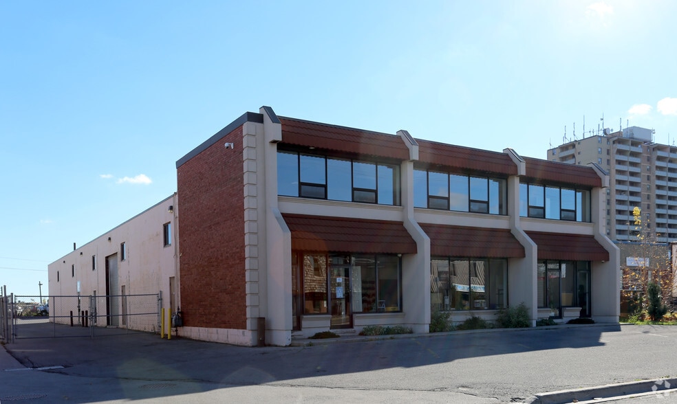 Primary Photo Of 16 Brockley Dr, Hamilton Manufacturing For Lease