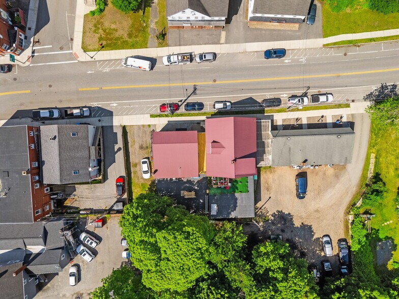 More Photos Of 15 Church St, Merrimac Storefront Retail Office For Lease