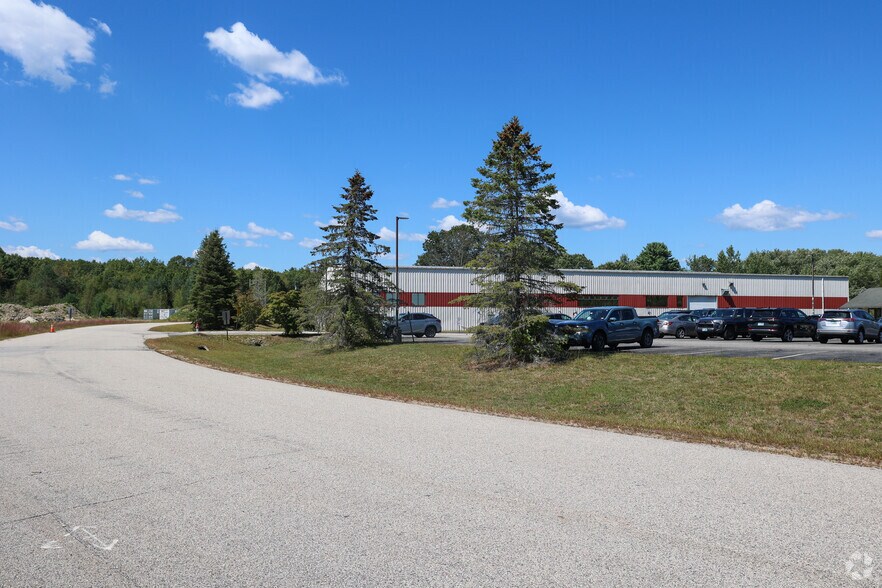 More Photos Of 6 Airfield Dr, Rye Warehouse For Sale
