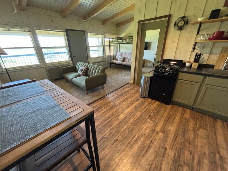 More Photos Of 501 Quadna Rd, Hill City Apartments For Sale