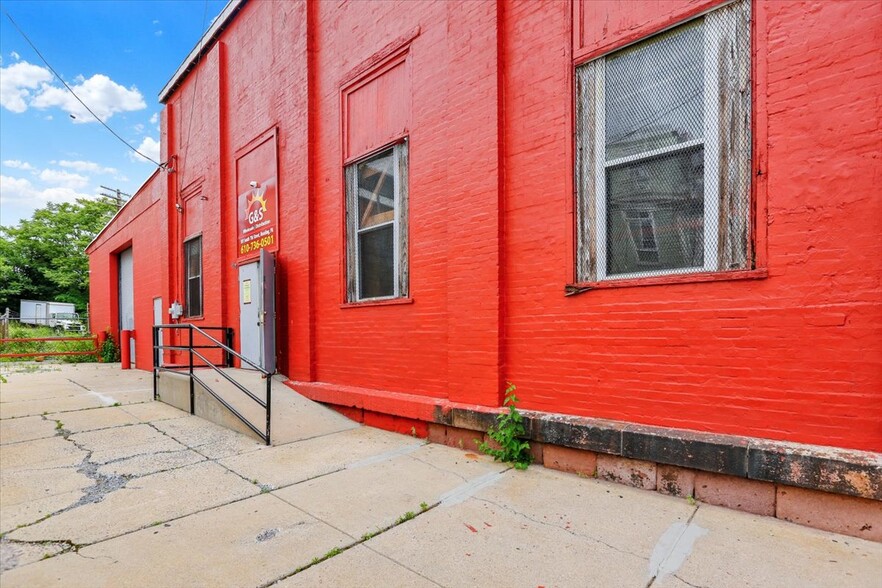 Primary Photo Of 701 Bingaman St, Reading Industrial For Sale