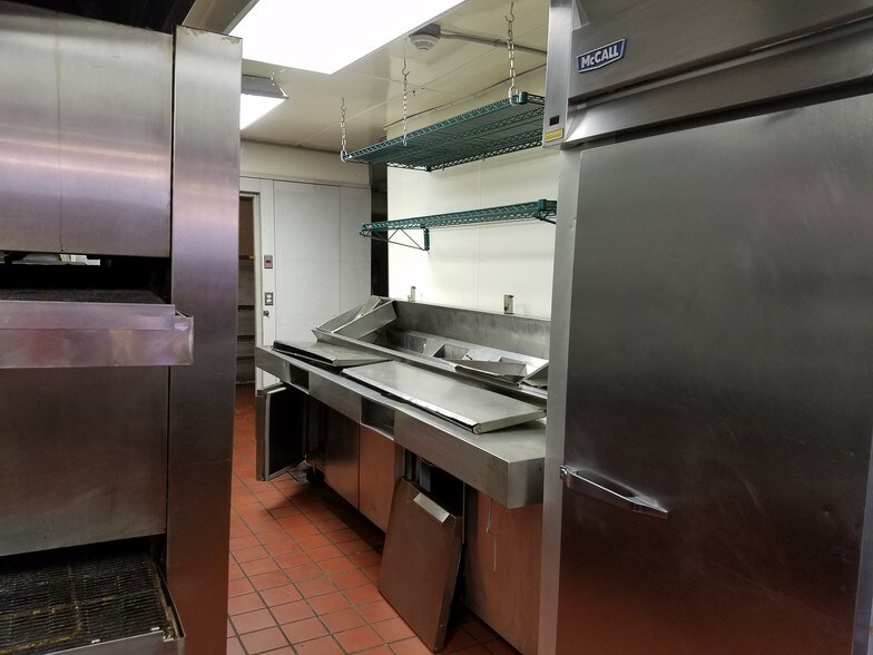 More Photos Of 1730 Diamond Hill Rd, Woonsocket Restaurant For Sale