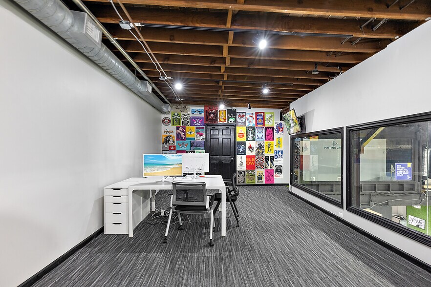 More Photos Of 22007 Woodward Ave, Ferndale Loft Creative Space For Sale