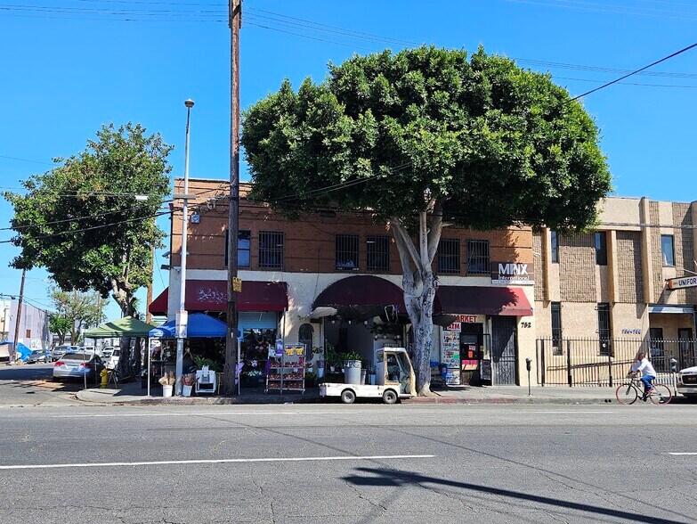 Primary Photo Of 752 S San Pedro St, Los Angeles Manufacturing For Sale