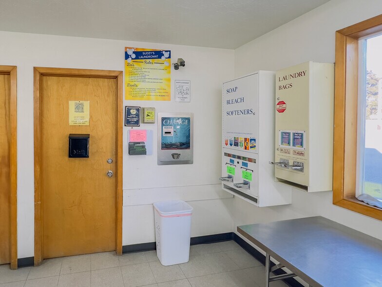 More Photos Of 1027 Linden Ave, Lewiston Carwash For Sale