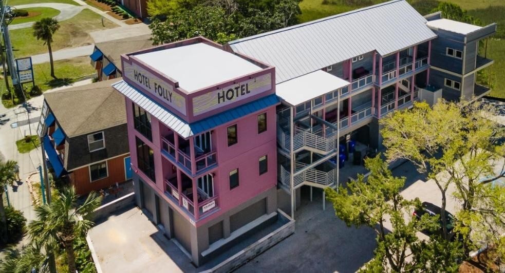 More Photos Of 87 Center St, Folly Beach Restaurant For Lease