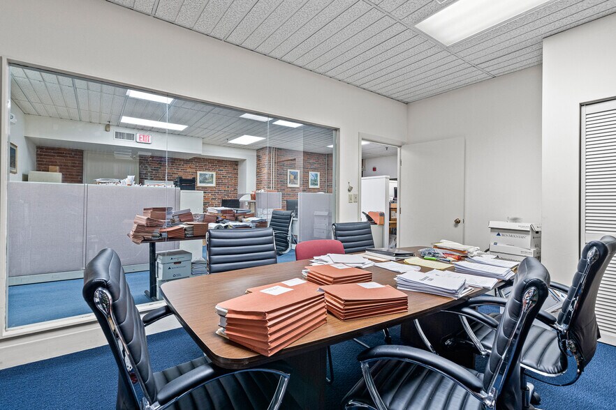 More Photos Of 21 Merchants Row, Boston Loft Creative Space For Sale