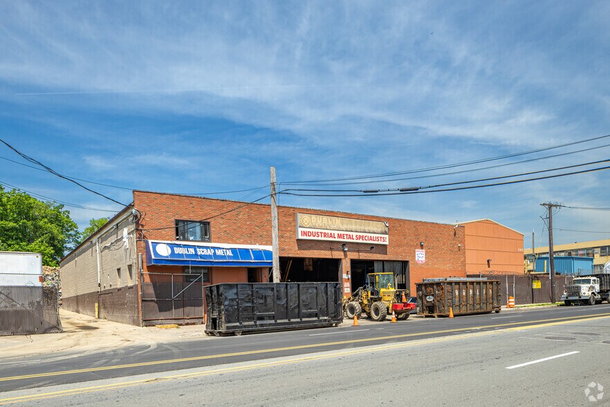More Photos Of 483-495 Frelinghuysen Ave, Newark Warehouse For Lease