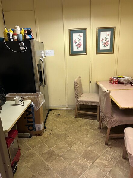 More Photos Of 15819 Schoolcraft St, Detroit Medical For Sale