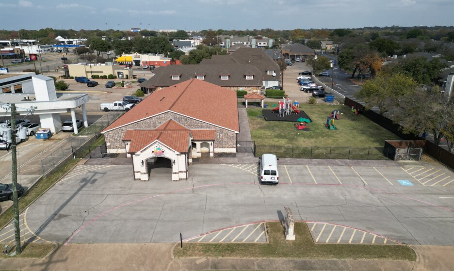 More Photos Of 707 Center Ridge Dr, Duncanville Daycare Center For Sale