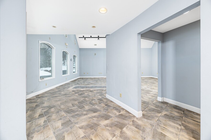 More Photos Of 137 Rutherford Ave, Franklin General Retail For Sale