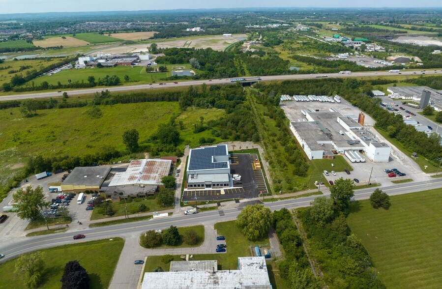 More Photos Of 296 University ave, Belleville Industrial For Lease