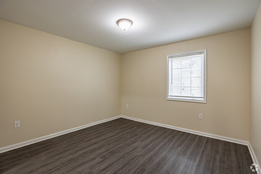 More Photos Of 925 Conley Rd, Atlanta Multifamily For Sale