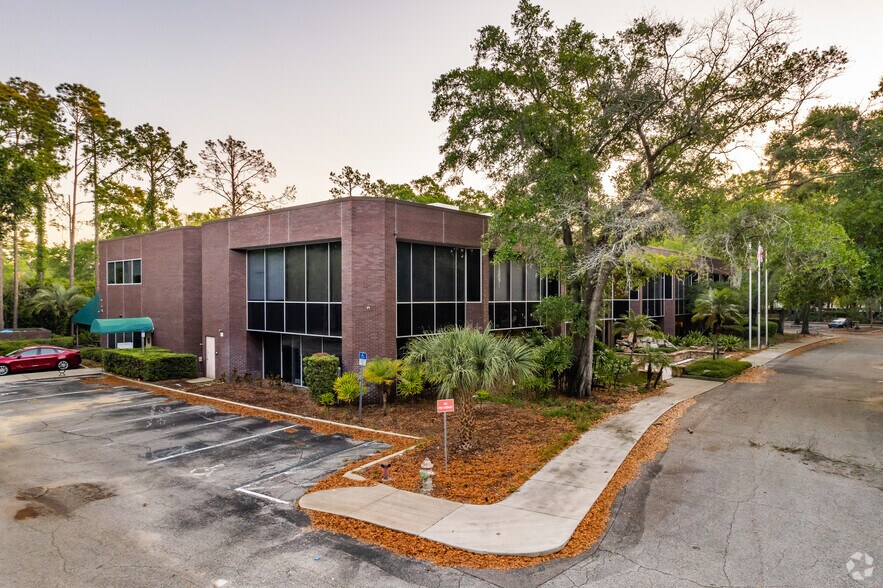 More Photos Of 2601 Westhall Ln, Maitland Office For Lease