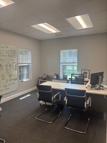 More Photos Of 740 Broad St, Shrewsbury Office For Lease