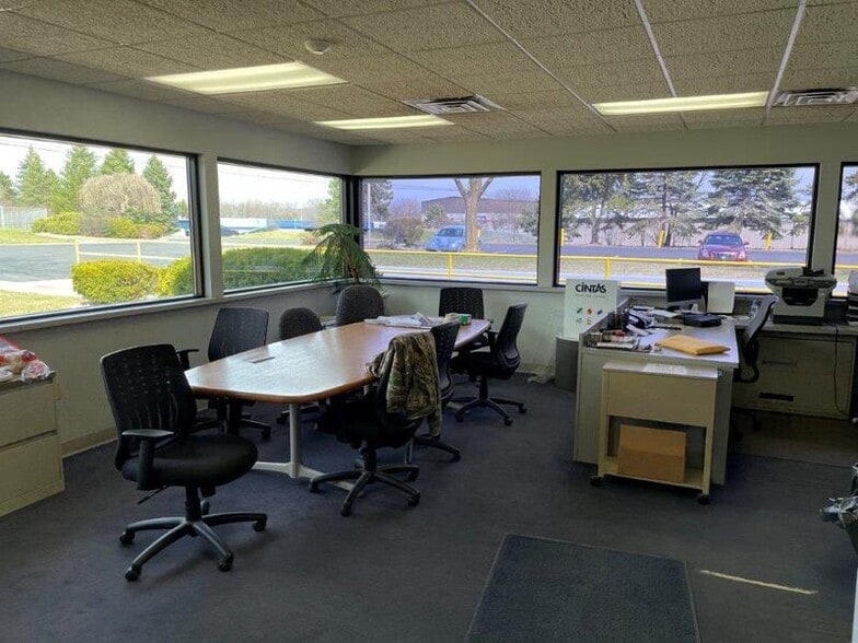 More Photos Of 3530 E Ellsworth Rd, Ann Arbor Warehouse For Lease