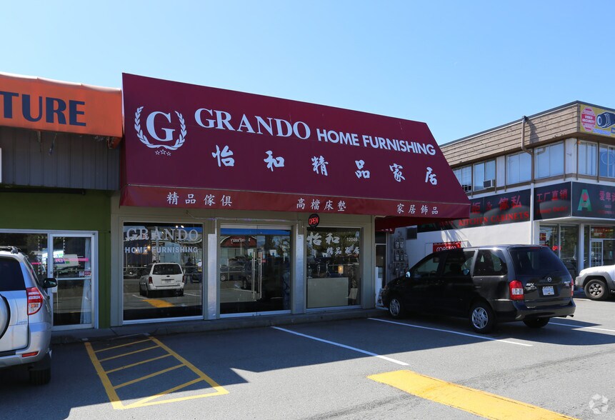 More Photos Of 12040 Bridgeport Rd, Richmond Storefront For Lease