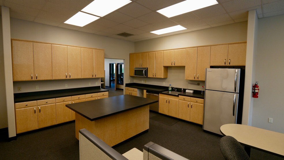 More Photos Of 1002 Marble Heights Dr, Marble Falls Medical For Lease