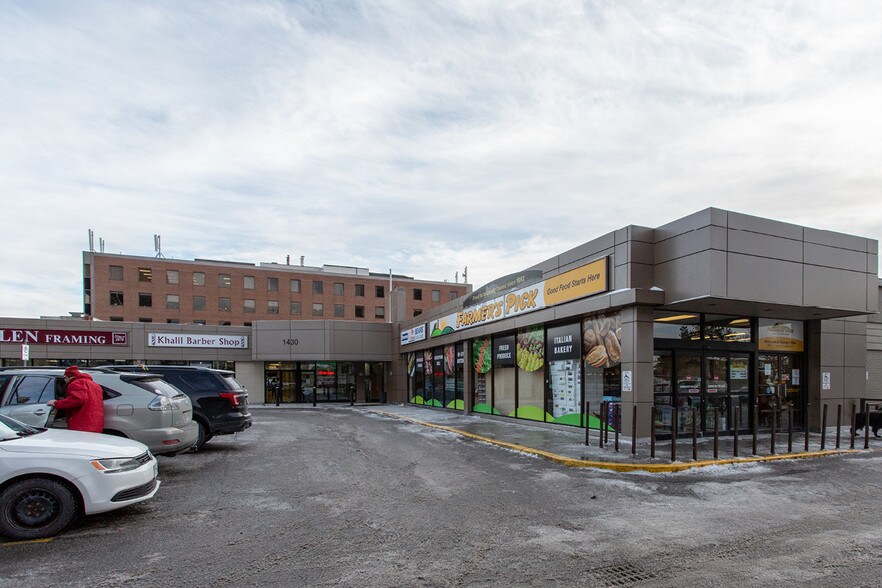 More Photos Of 885 Meadowlands Dr, Ottawa Unknown For Lease