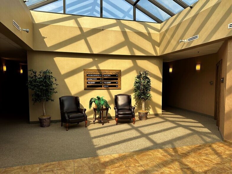 More Photos Of 7755 Paragon Rd, Dayton Medical For Lease