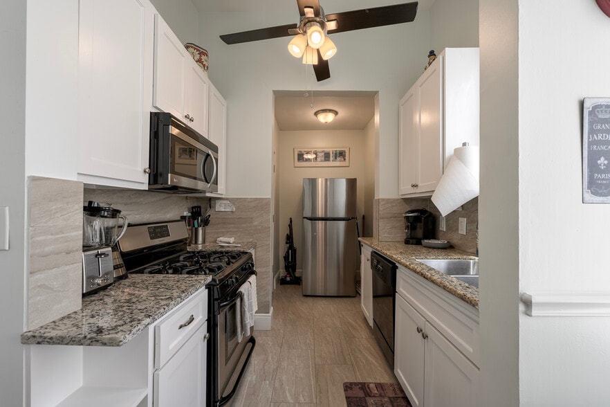 More Photos Of 3312 Crawford St, Houston Apartments For Sale
