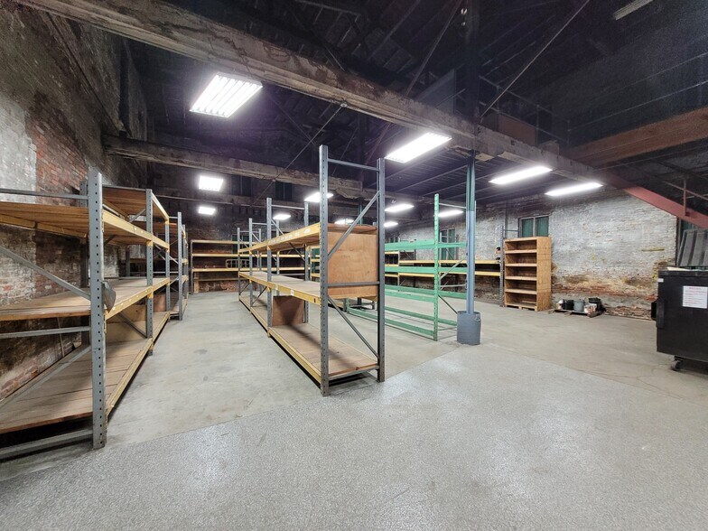 More Photos Of 1900 W Muhammad Ali Blvd, Louisville Manufacturing For Lease