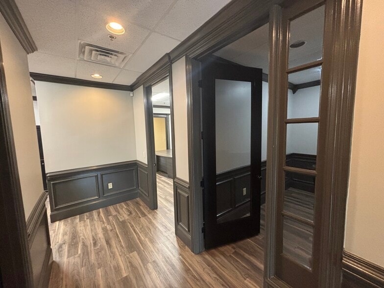 More Photos Of 3325 Aspen Grove Dr, Franklin Loft Creative Space For Sale