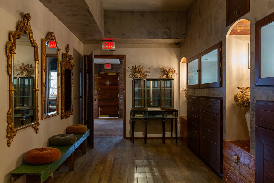 More Photos Of 1626 Silver Lake Blvd, Los Angeles Freestanding For Lease