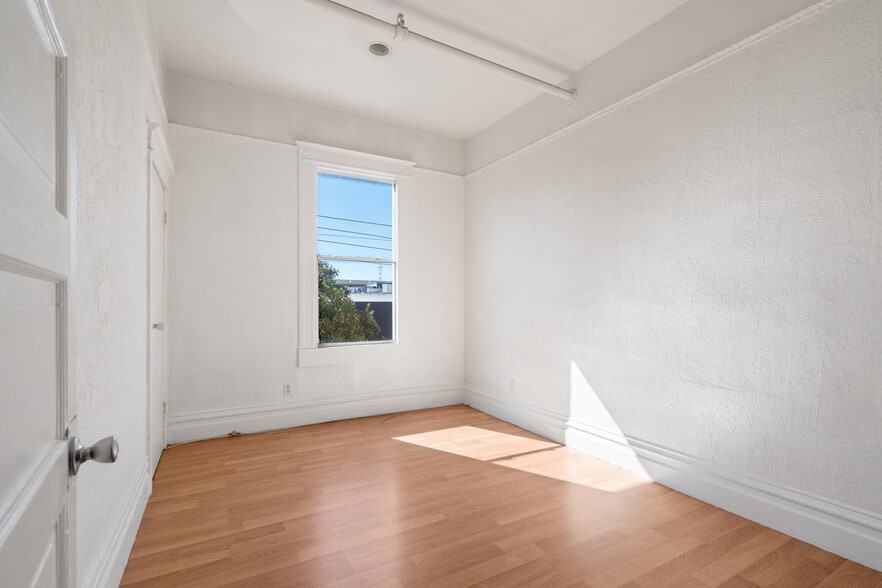 More Photos Of 1114 Bryant St, San Francisco Storefront Retail Residential For Sale