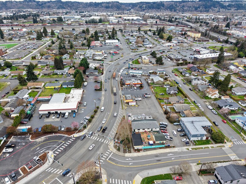 More Photos Of 914 Auburn Way S, Auburn Storefront For Sale