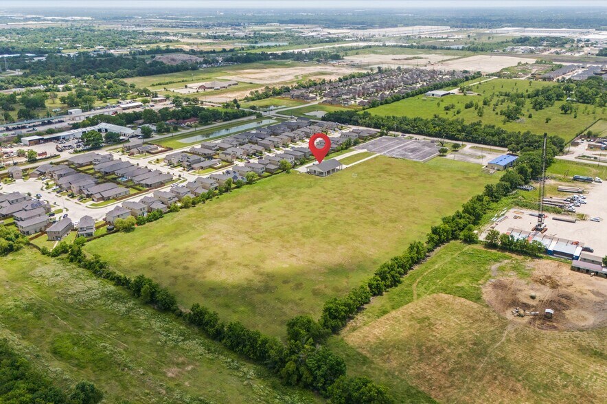 More Photos Of 5155 Almeda Genoa Rd, Houston Sports And Entertainment For Lease