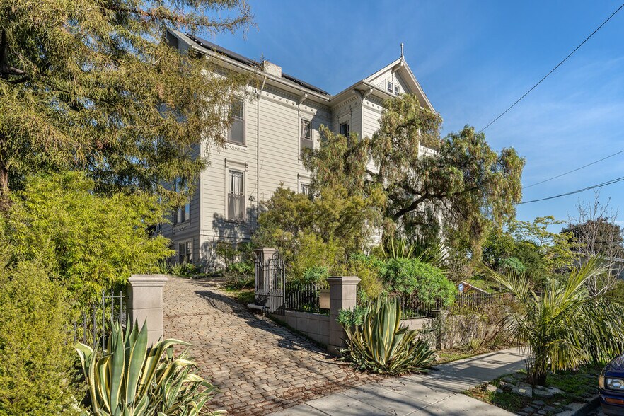 More Photos Of 1218 E 21st St, Oakland Apartments For Sale