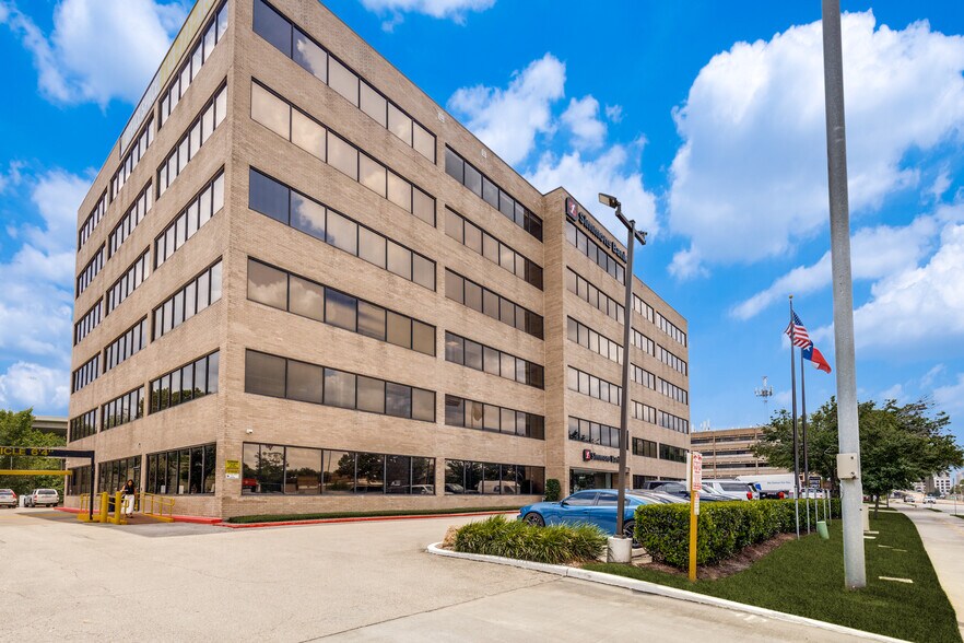 Primary Photo Of 720 N Post Oak Rd, Houston Office For Lease